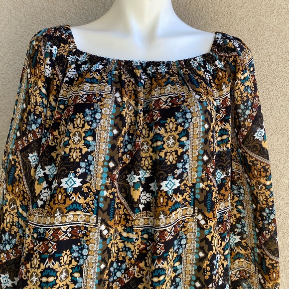 Mosaic Off-The-Shoulder Shift Casual Mini Dress - Picture 6 of 8